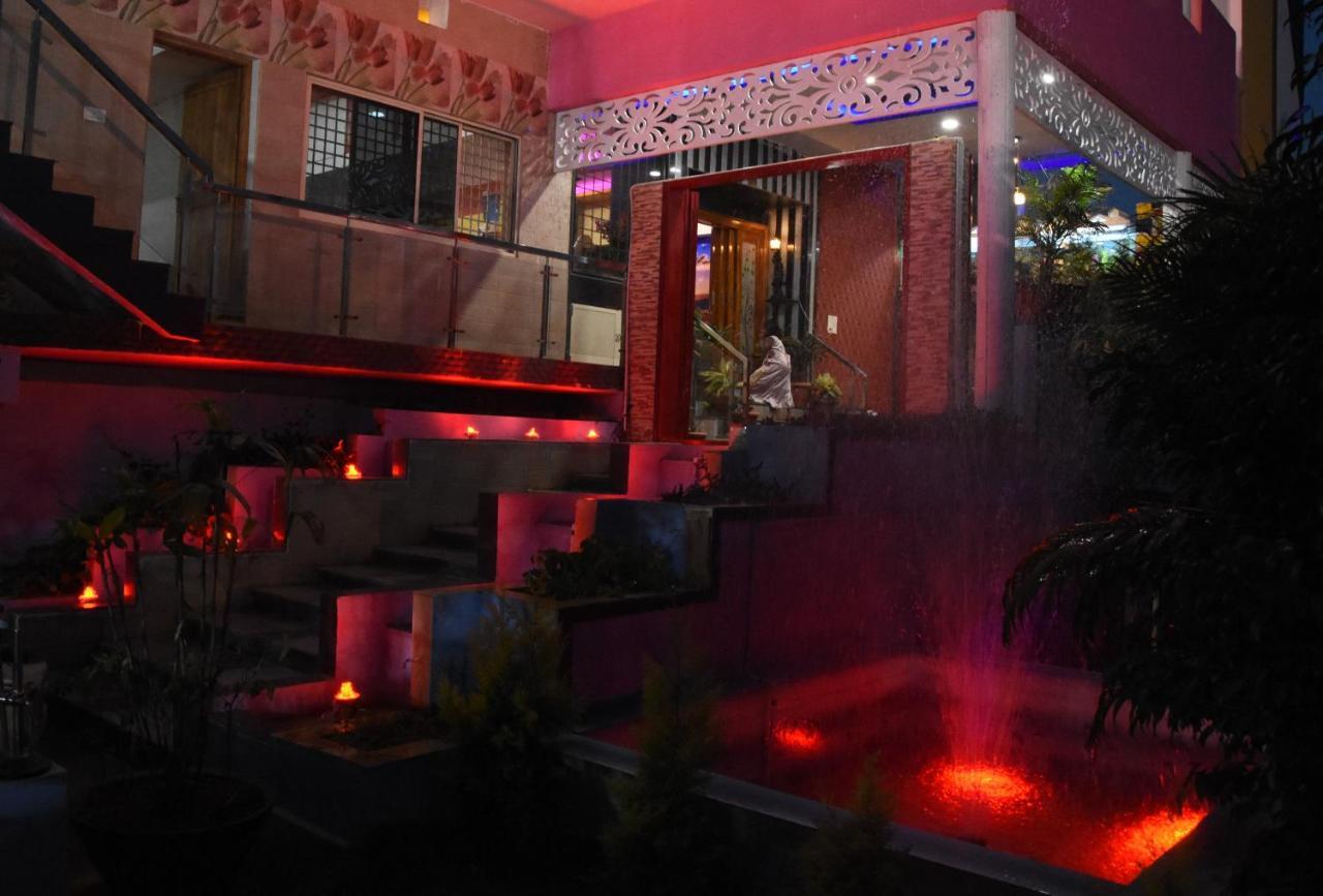 H P Homestay Dharwad Eksteriør bilde